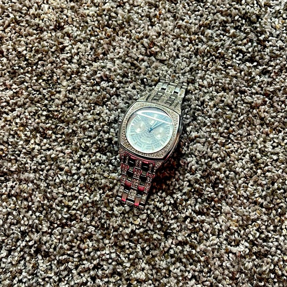 Silver diamond watch - Picture 1 of 4